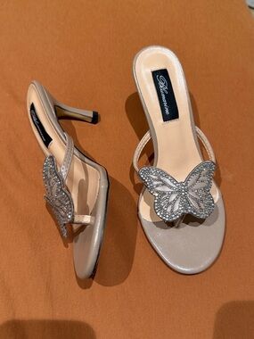 Blumarine Champagne Nude Butterfly Crystal Heeled Slides